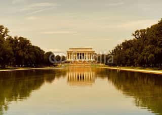 Washington, DC - June 01, 2018: Lincoln Memorial And Pool In Washington DC  Wall Mural