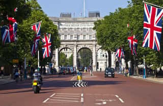 The Mall And Admiralty Arch In London Wall Mural