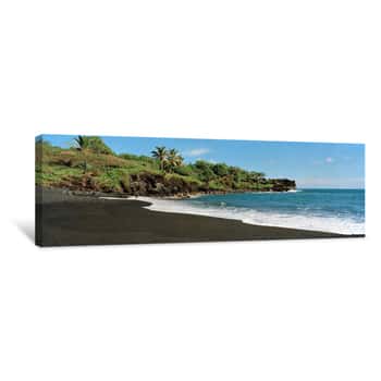 Image of Surf On The Beach, Black Sand Beach, Maui, Hawaii, USA Canvas Print
