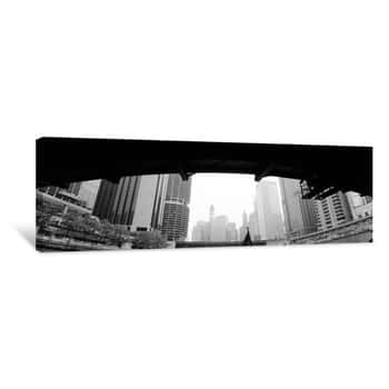 Image of Low Angle View Of Buildings, Chicago, Illinois, USA Canvas Print