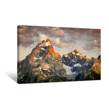Image of Classic Old Barns In The Teton Mountains, Wyoming, USA Canvas Print