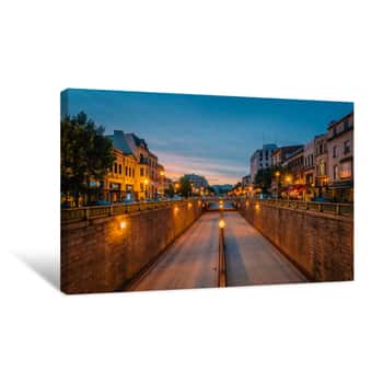 Image of Connecticut Avenue At Sunset, At Dupont Circle, In Washington, DC Canvas Print