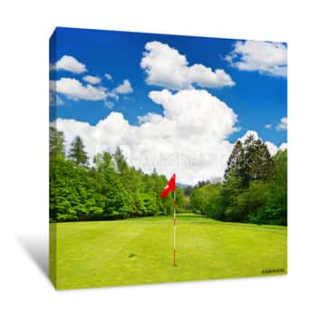 Image of Golf Feld  Europäische Landschaft Mit Blauem Himmel Canvas Print
